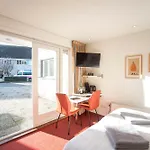 Studio 19 With Private Parking